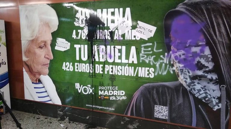 Juez: El cartel de Vox requiere de «algo más para hablar de un hecho que merezca reproche penal»