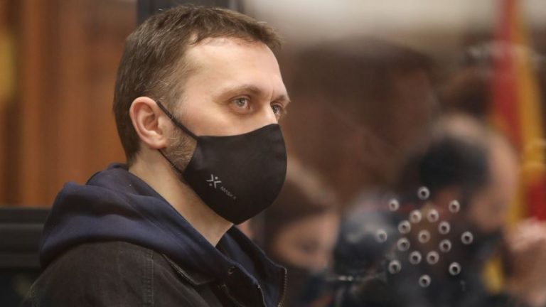 El jurado considera culpable de tres delitos de asesinato a Igor ‘El ruso’