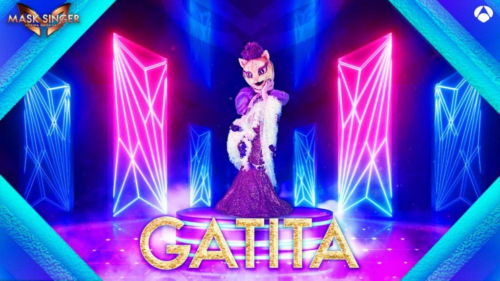Gatita Y Huevo