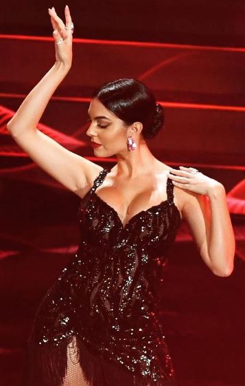 Georgina Rodriguez 1 2