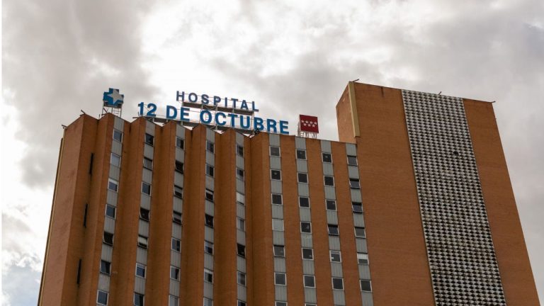 Realizan en Madrid la extracción de un trombo cerebral al paciente más pequeño del mundo