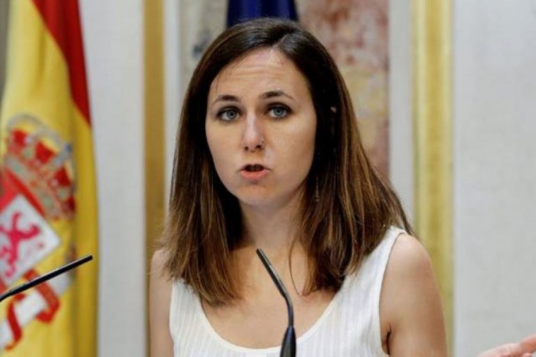 Belarra defiende la Ley Rhodes frente a una «Iglesia cómplice con la violencia sexual»