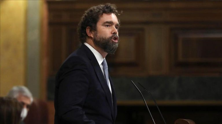 Espinosa de los Monteros dice que su esposa «se ha ganado su puesto sola» en Vox