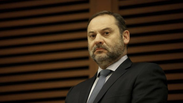 Ábalos dice que el informe del Consejo de Estado «no es vinculante»