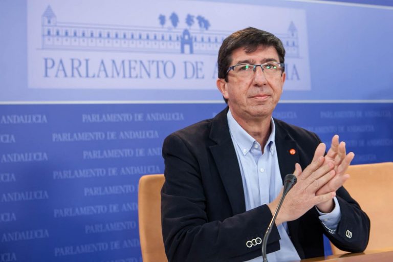 Andalucía insta al Gobierno a impedir «el mercadeo de vacunas»