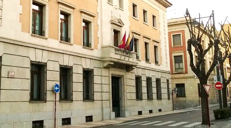 Absuelto de acoso laboral el ex jefe del GEO
