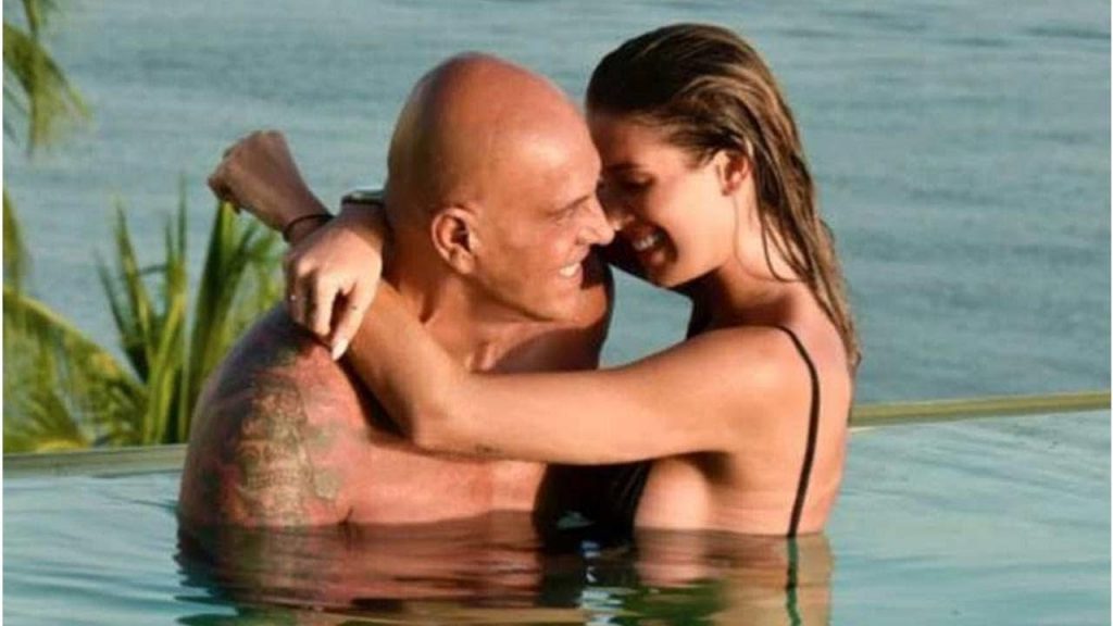 Se Va De La Lengua: Las Manías De Marta López Que Encantan A Kiko Matamoros 