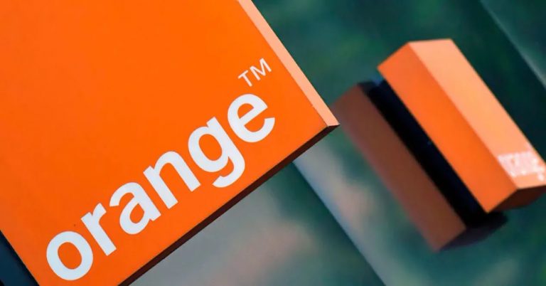 Orange vende parte de su fibra en Polonia a APG para crear una filial conjunta