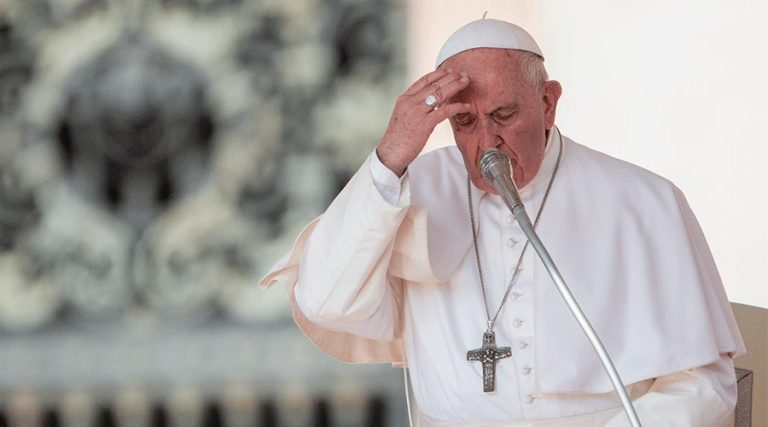 El Papa reza por los que luchan por los DDHH en «democracias en crisis»