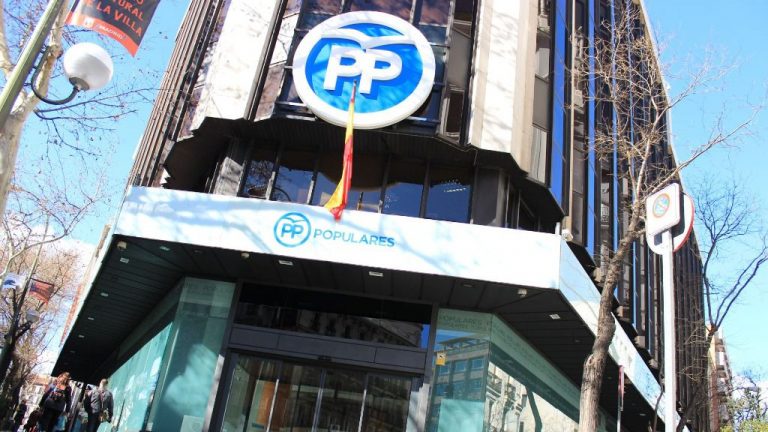 Peritos de Hacienda dicen que la empresa que reformó la sede del PP ocultó ingresos