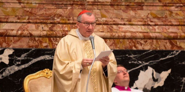 Secretario de Estado vaticano achaca leyes como la eutanasia a una «pérdida de razón»