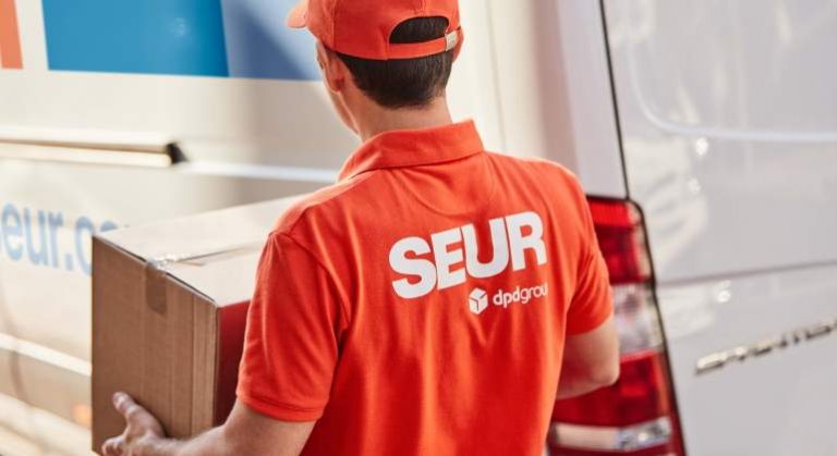 Cómo pedir que recojan un paquete en Seur