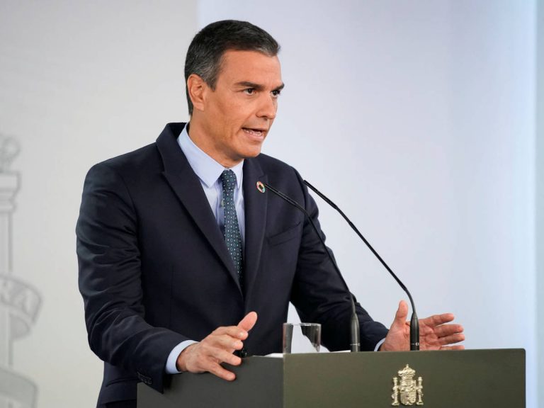 Sánchez promete «flexibilidad» a las comunidades para abrir las ayudas directas