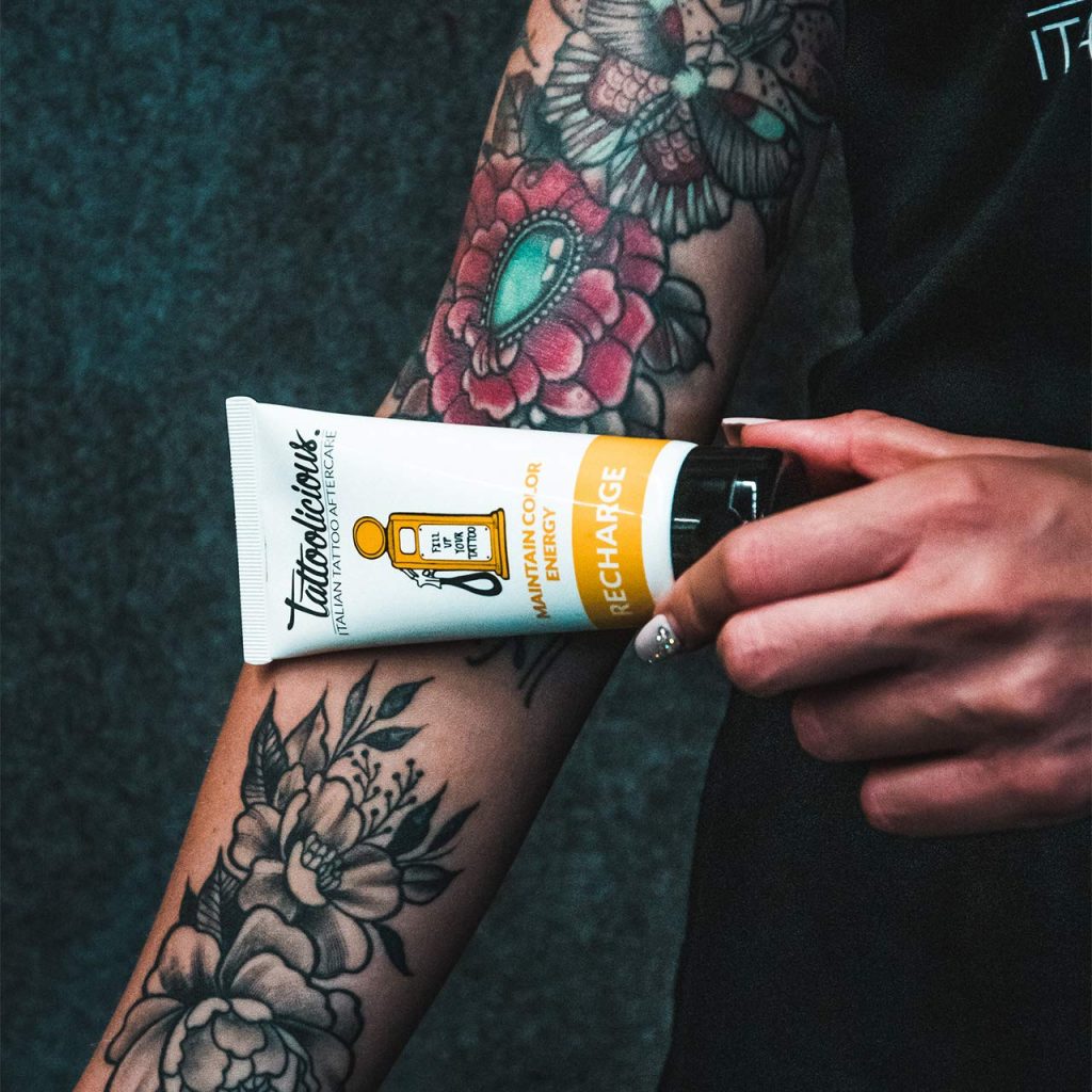Tatuajes: Las Mejores Cremas Para Curarlos 4 Las 13 Mejores Cremas A Aplicar Para Curar Los Tatuajes