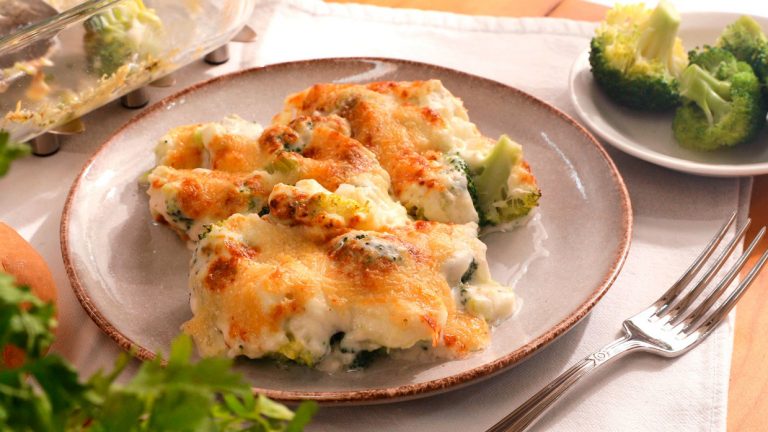 Cómo preparar brócoli con bechamel con el que te chupes los dedos