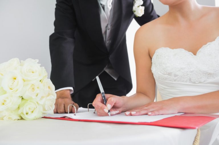 Las notarías asumirán la gestión del expediente matrimonial