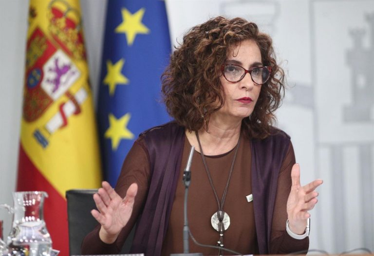 El Gobierno dice que no prorrogará el estado de alarma porque «presionen» las CCAA