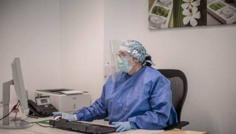 Satse denuncia la falta de personal de enfermería durante la pandemia