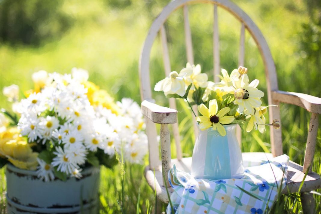Llena de flores tu balcón o terraza esta primavera