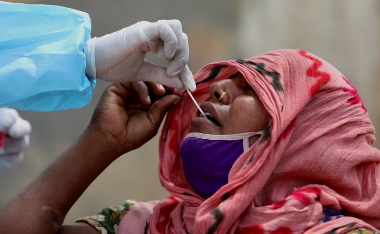 Variante india del Covid: qué es, cómo contagia y grandes peligros asociados