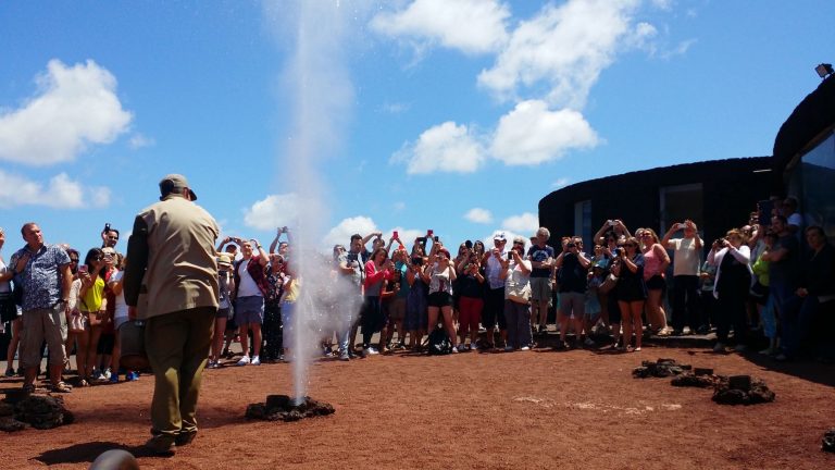 Los turistas podrán volver a disfrutar de excursiones organizadas en Lanzarote a partir de julio