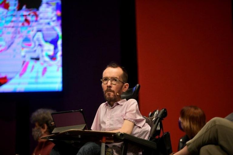 Echenique se pone como ejemplo y dice que «sin lo público el esfuerzo de trabajadores se estrella contra un muro»