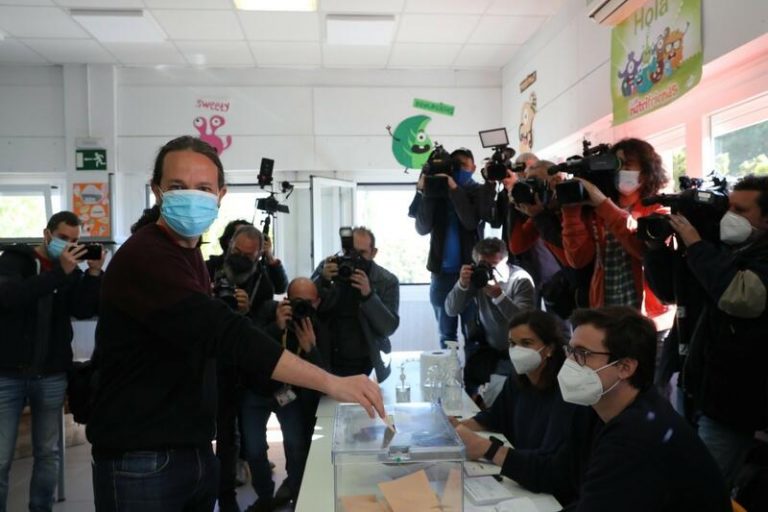 Iglesias augura una gran participación en las elecciones del 4M