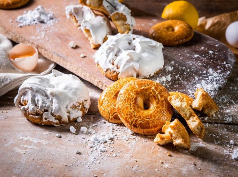Tontas, listas, francesas, de Santa Clara… Estas son las rosquillas de San Isidro