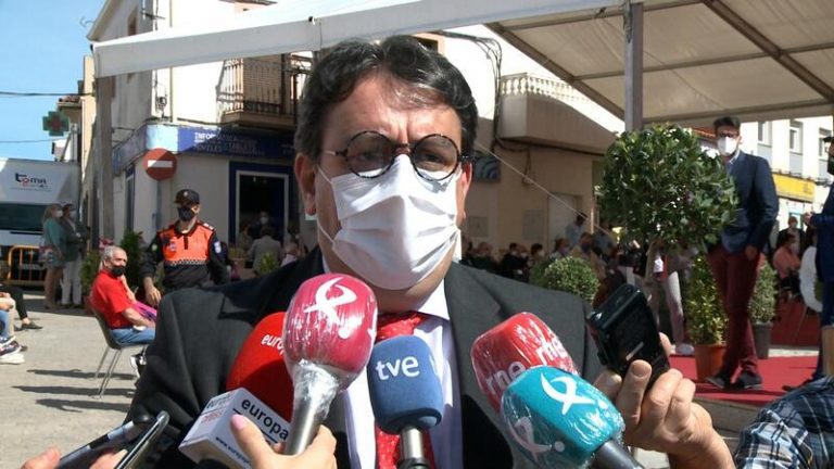 Extremadura no vería «mal» mantener las mascarillas en determinadas épocas del año