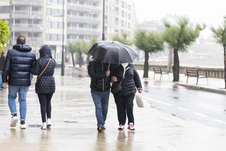 Galicia cumple una semana sin estado de alarma con menos hospitalizados y los casos activos a la baja