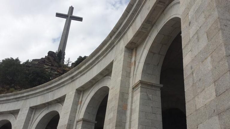 La Fundación del Valle de los Caídos ejecutará las obras para las exhumaciones