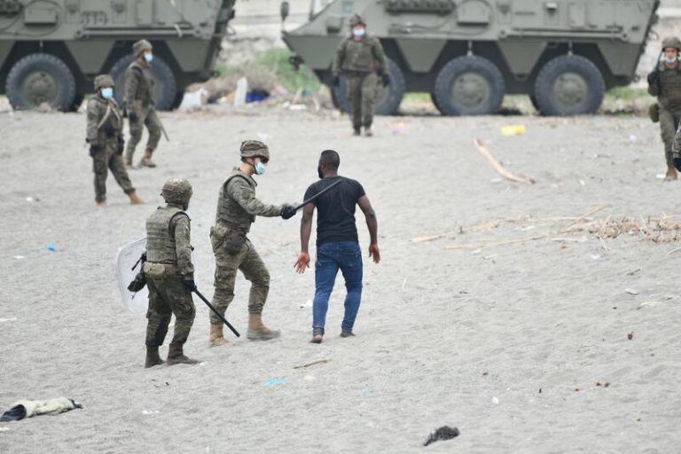 Anticapitalistas pide retirar al Ejército en Ceuta y desplegar un dispositivo «humanitario»