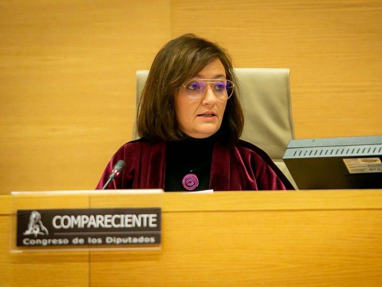 La AIReF avisa del alto nivel de deuda, en el 125,2% del PIB