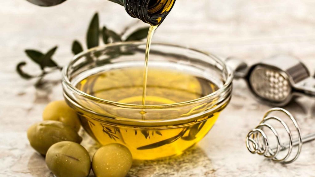 Aceite de oliva o aceite de oliva virgen extra, ¿cuál es mejor?