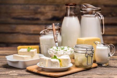 Alimentos que tienen tanto calcio como un vaso de leche