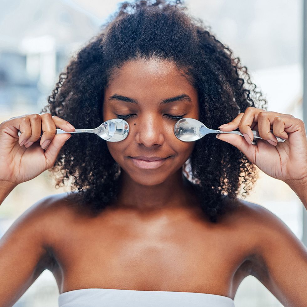 ¿Cuáles Son Los Pasos Del Masaje Facial Con Las Dos Cucharas?