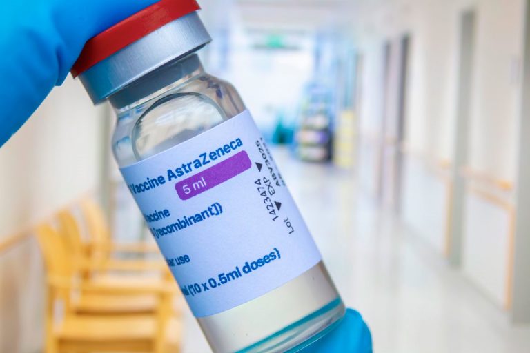 Madrid vacunará el lunes a menores de 60 años con la segunda dosis de AstraZeneca