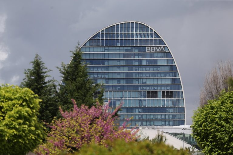 BBVA promueve la salud financiera de las personas a través de soluciones digitales