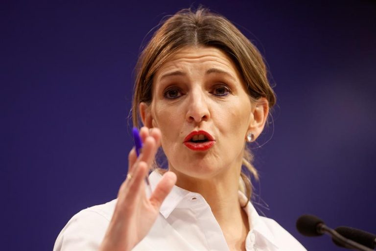 Díaz asegura que «derogará» la reforma laboral del PP