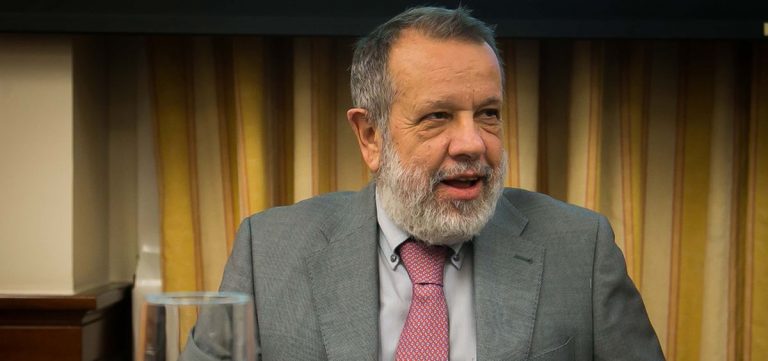 El Defensor del Pueblo aplaude la limitación de la publicidad del juego