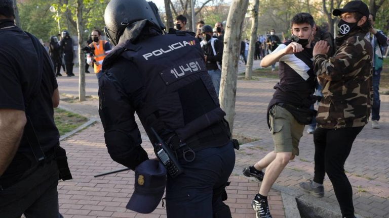 El Gobierno defiende la actuación policial en el mitin de Vox en Vallecas