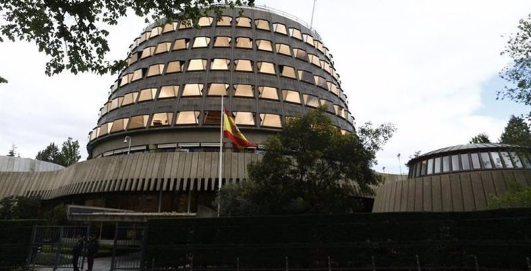 PP y Vox buscan parar en el Congreso la derogación del recurso previo al TC