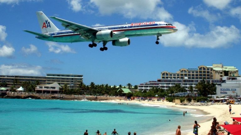 El aeropuerto más peligroso del mundo y otros que te darán un infarto