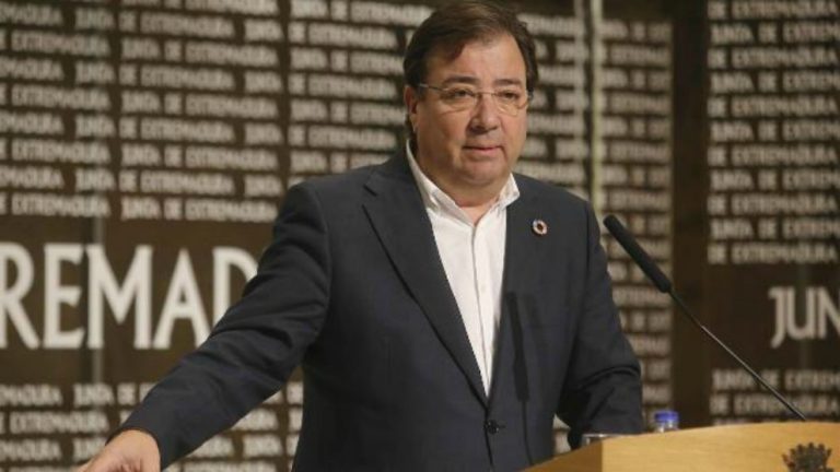 Vara: «Lo peor ha pasado» aunque quedan semanas en las que hay que «tener cuidado»