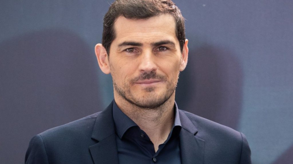 Gerard Piqué Revienta Las Redes Con Su Vacile A Iker Casillas Por Sus Ligues 8 El Verdadero Motivo Por El Que Iker Casillas Estuvo En El Hospital