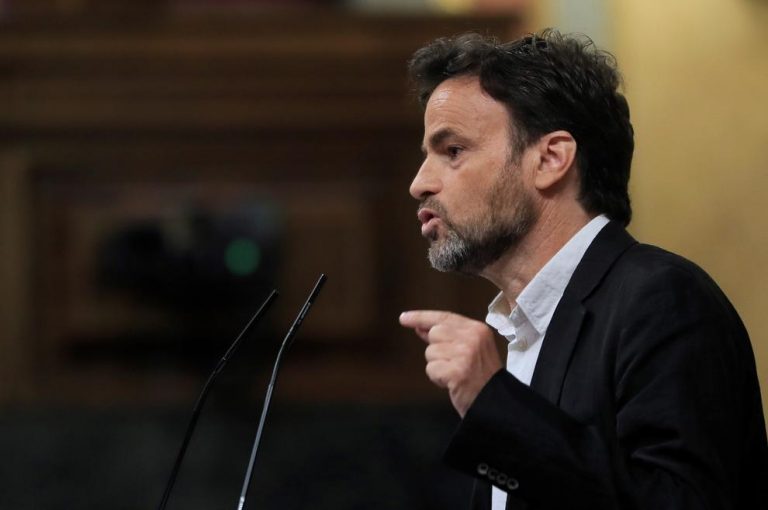 Podemos defiende los indultos y desdeña el informe del TS