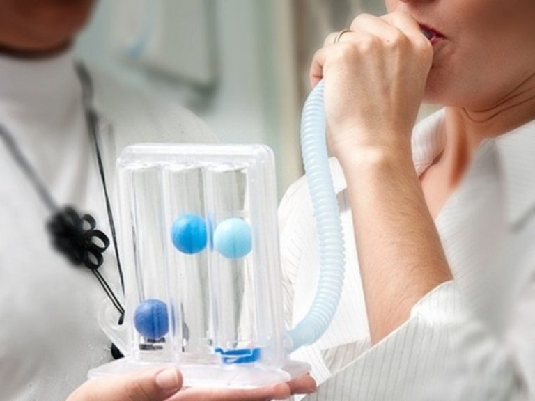 La fisioterapia respiratoria es «determinante» en el manejo de pacientes con COVID-19