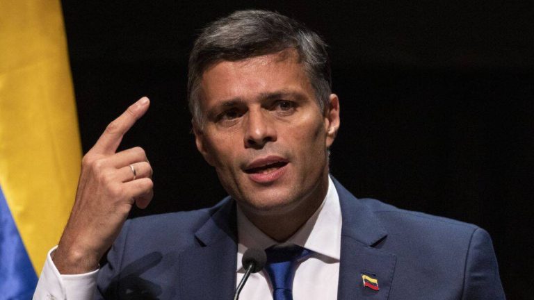 Zapatero desea que Leopoldo López siga «en libertad»