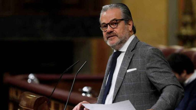 Montero acusa a De Quinto de usar «violencia política contra las mujeres»