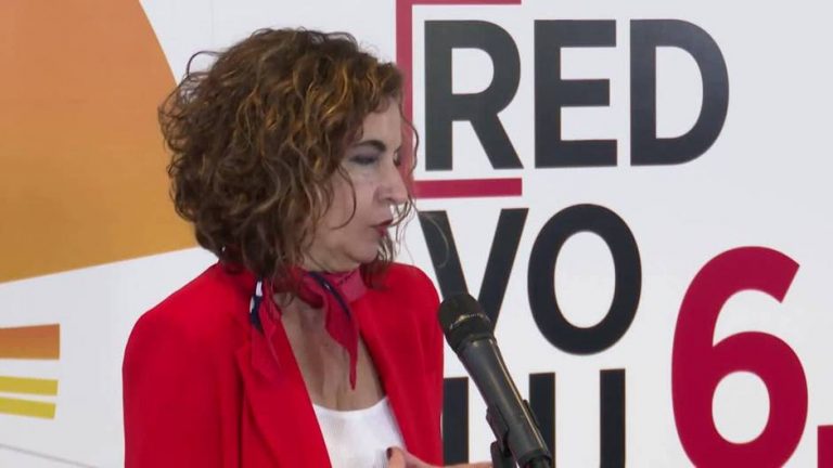 Montero: El acuerdo de investidura era derogar los «aspectos más lesivos» de la reforma laboral